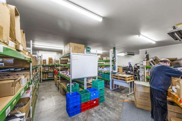 25C Airborne Road Rosedale_4