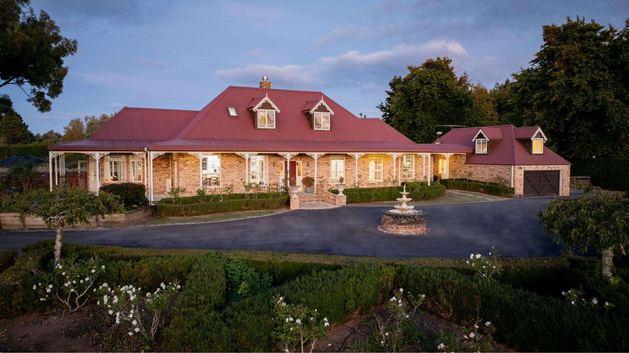 ‘Just bloody do it’: $1 reserve mansion sells for $3.5m after heartwarming twist