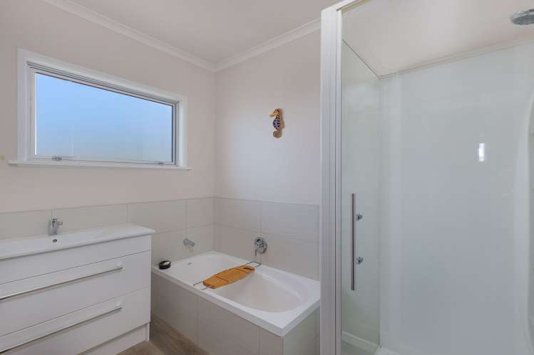 8 Hereford Street Stoke_14