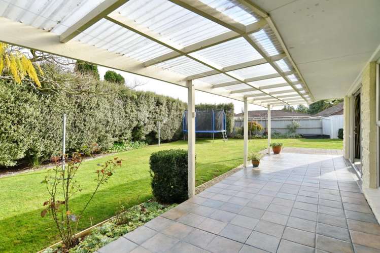 10 Main North Road Woodend_16