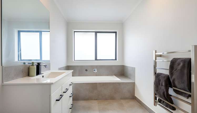 5 Ella Anne Warkworth_12