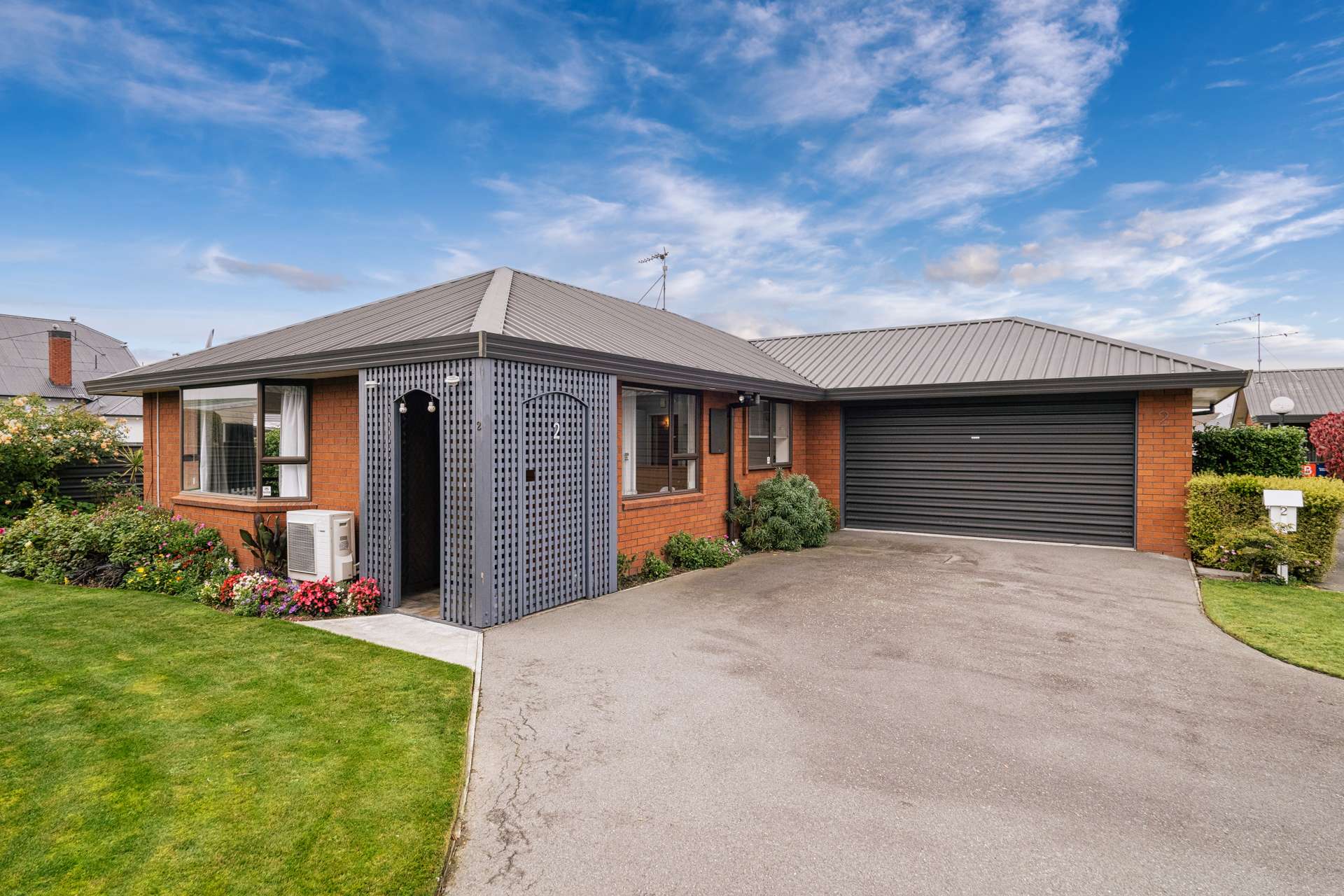 2/11 Cox Street Ashburton_0