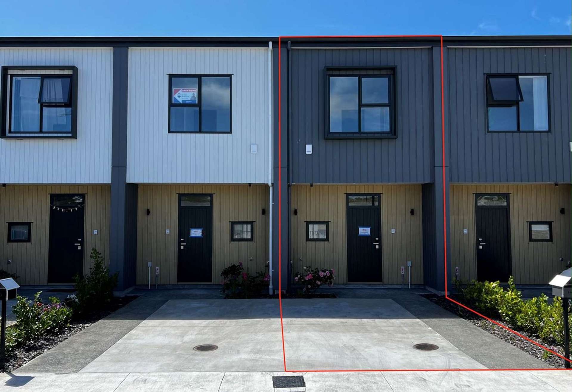 16 Heketara Way Massey_0