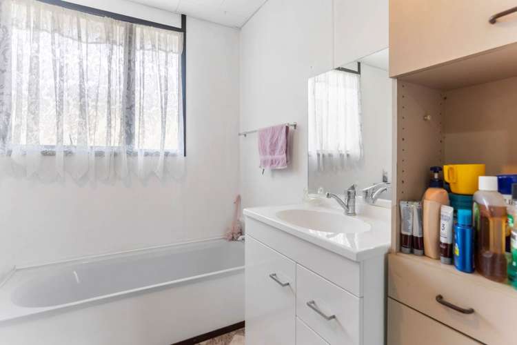 39 Kelman Road Kelston_6