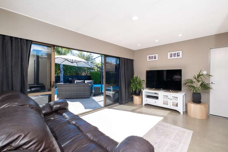 502a Charles Street Saint Leonards_11