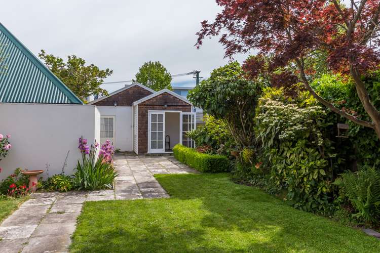 76 Hewitts Road Merivale_16