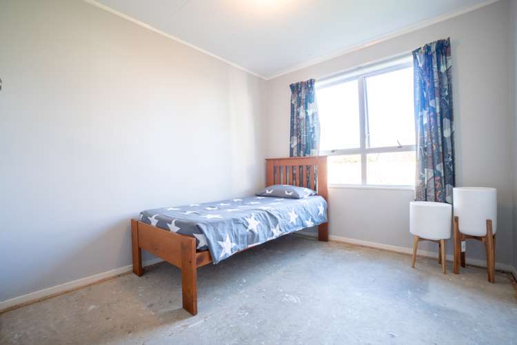 49 Escort Grove Awapuni_9