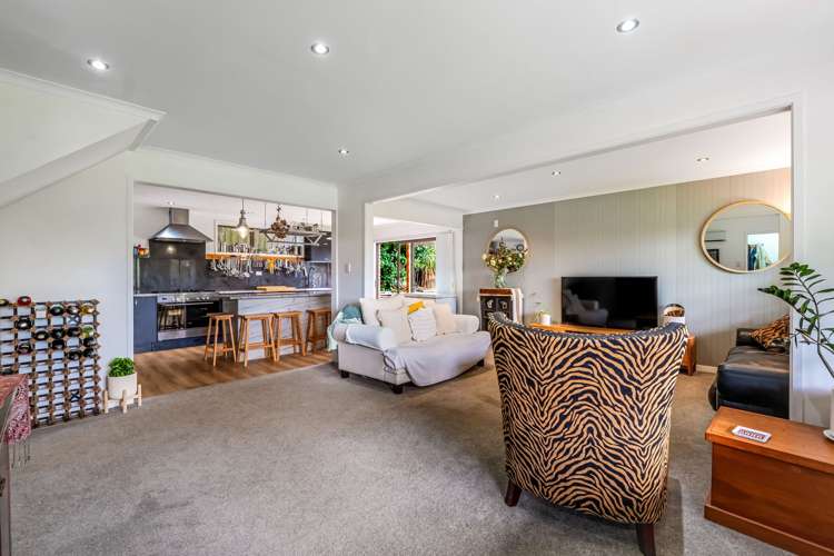 1/1 Sharon Road Browns Bay_11