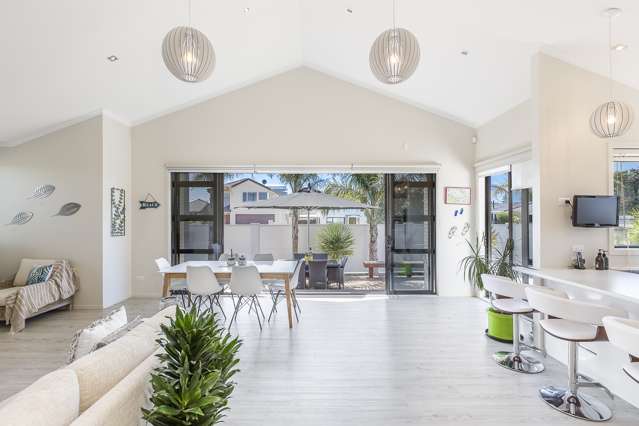 8 Empire Road Orewa_2