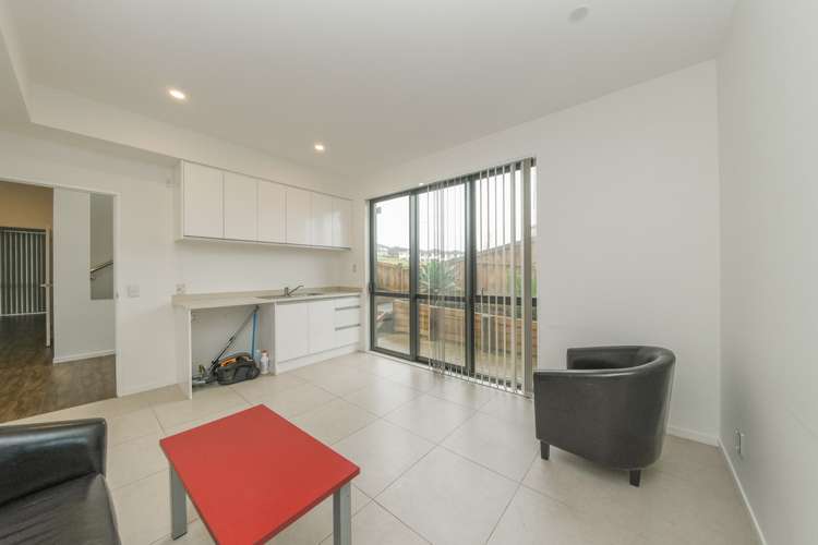 2 Azzurro Way Flat Bush_3