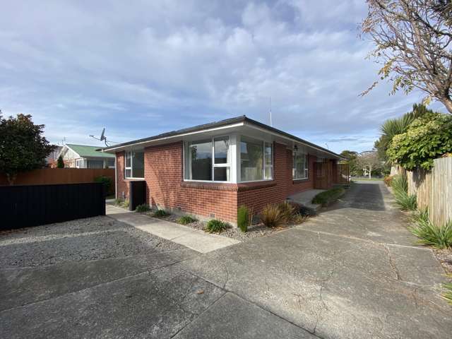 Somerfield $530 pw