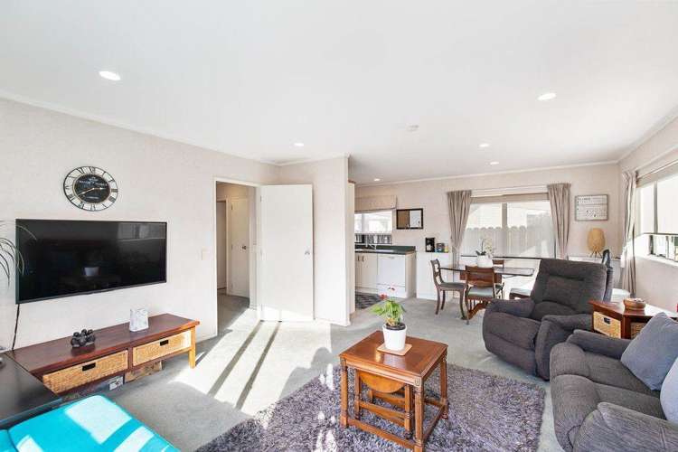 10a Ussher Place Pakuranga Heights_4
