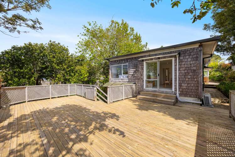 13 Seymour Road Mellons Bay_11