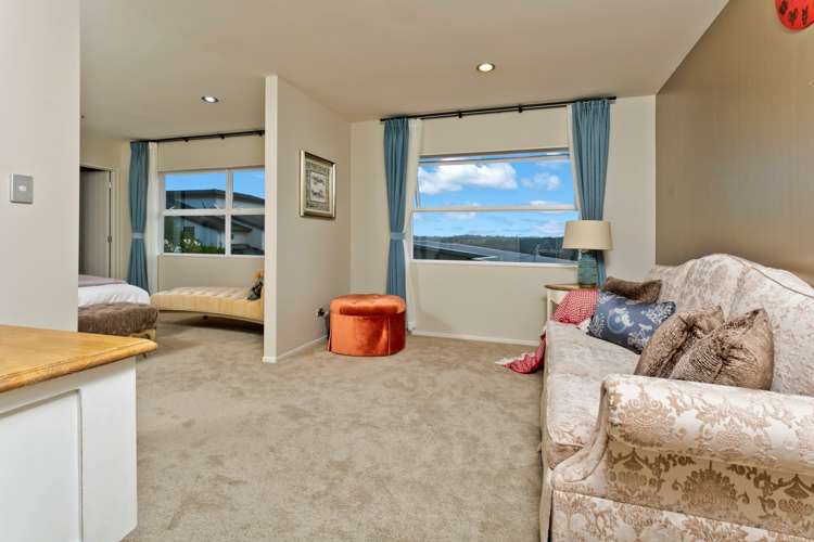 90 Oakway Drive Schnapper Rock_11