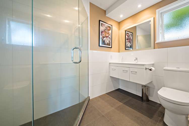 35 Muir Avenue Mangere Bridge_8