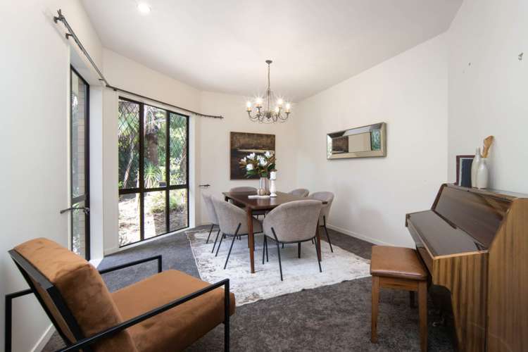 15 North Way Titirangi_8