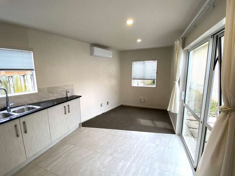 10A Hawkley Close Flat Bush_1