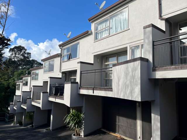 3 bedroom + Study in Parnell