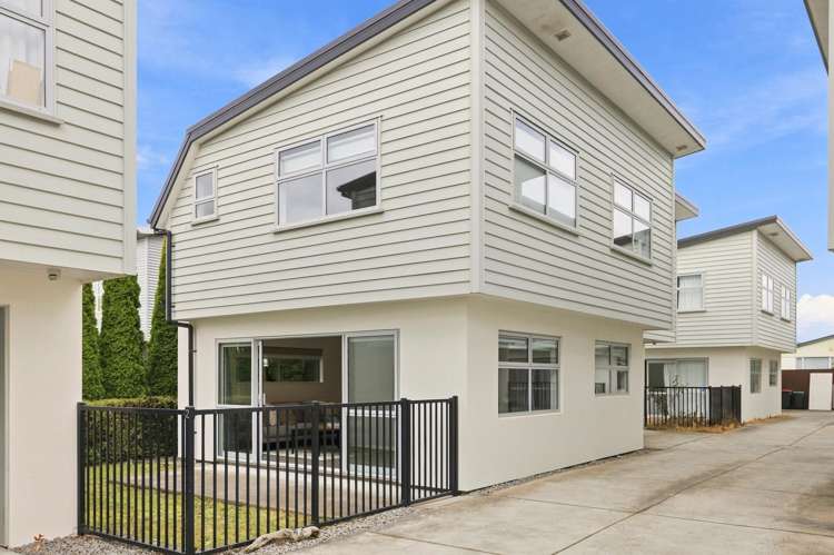 2/33 Elizabeth Street_0