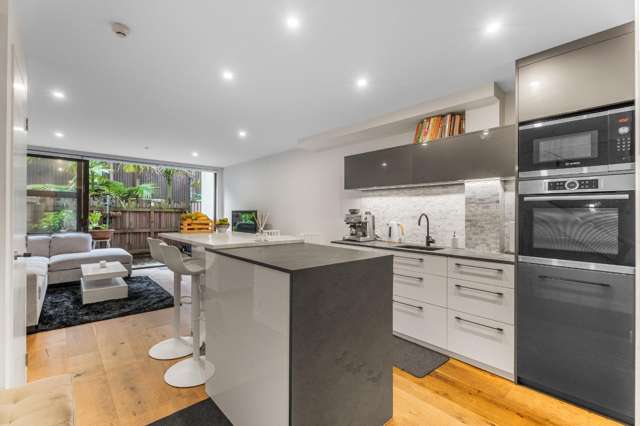 15/6 Waima Street 10031_3