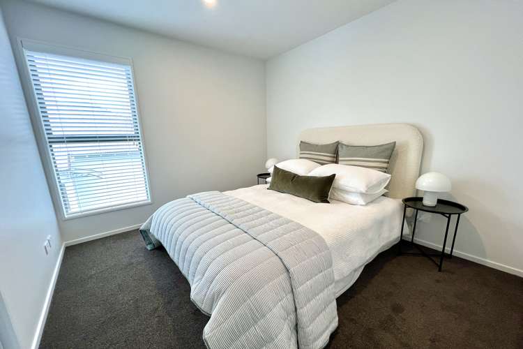 2/14 Moule Street Addington_12