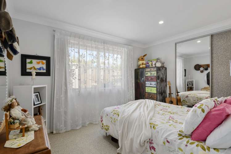 264 Southfield Drive Lincoln_24