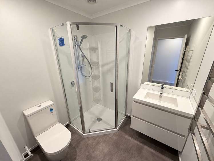 44 Campbell Street Leamington_8
