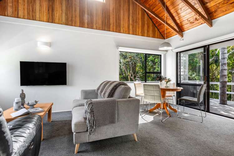 9 Whitecaps Place Hihi_9