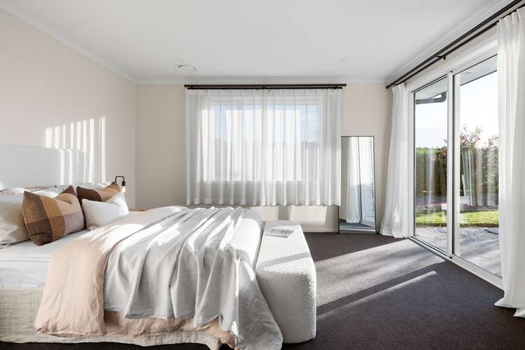 41 Alan Livingston Drive Cambridge_18