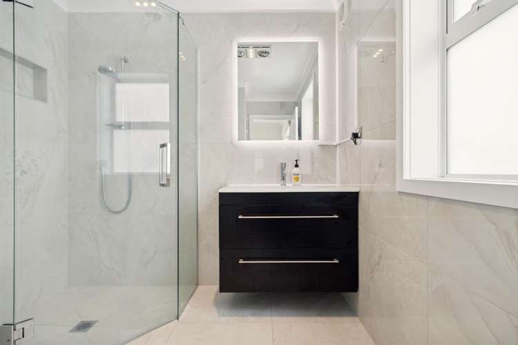 2 Tauwaka Crescent Riverhead_10