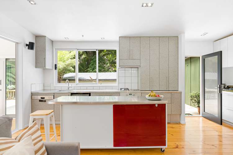 34 Valley Road Titirangi_7