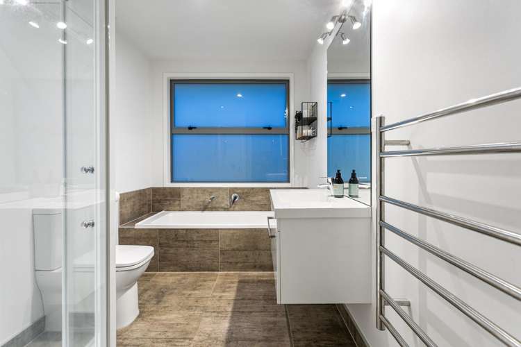 261 Lakes Boulevard Pyes Pa_27