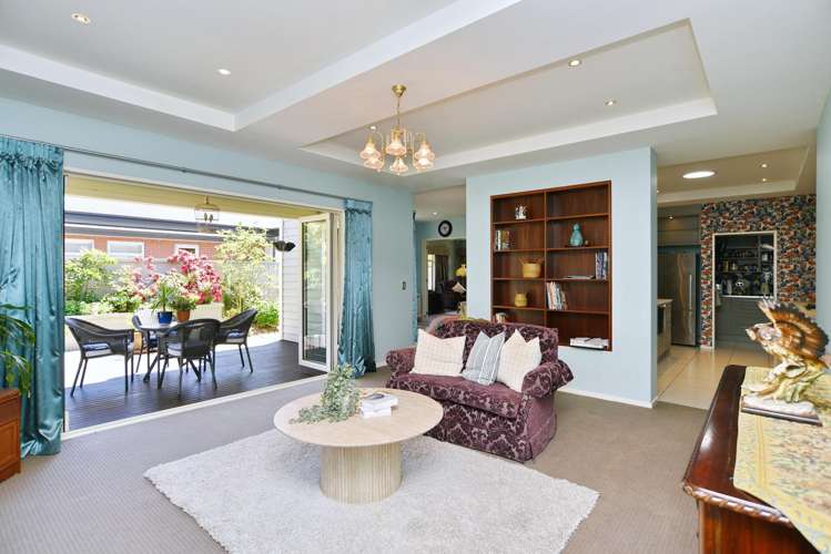 2 Henley Green Northwood_7