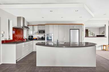 50 Swan Road_2