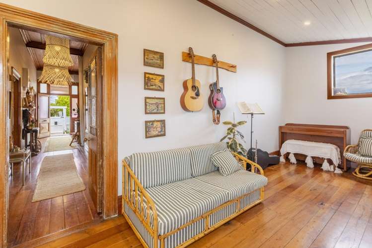 1 Russell Street Otane_7