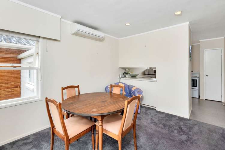 2/4 Waterloo Road Milford_6