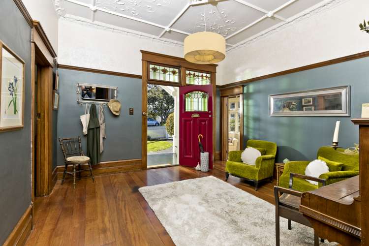 11 Ascot Avenue Narrow Neck_15