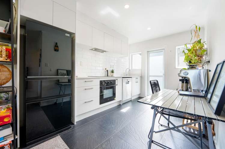5/14 Mcdonald Crescent_3