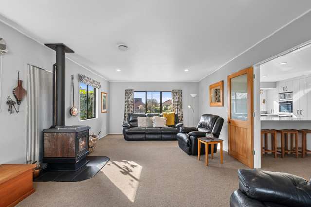 11 Kahurangi Drive Lynmore_3