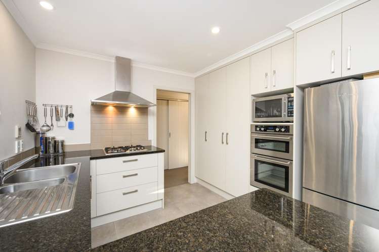 13 Lorenzo Place Kelvin Grove_8