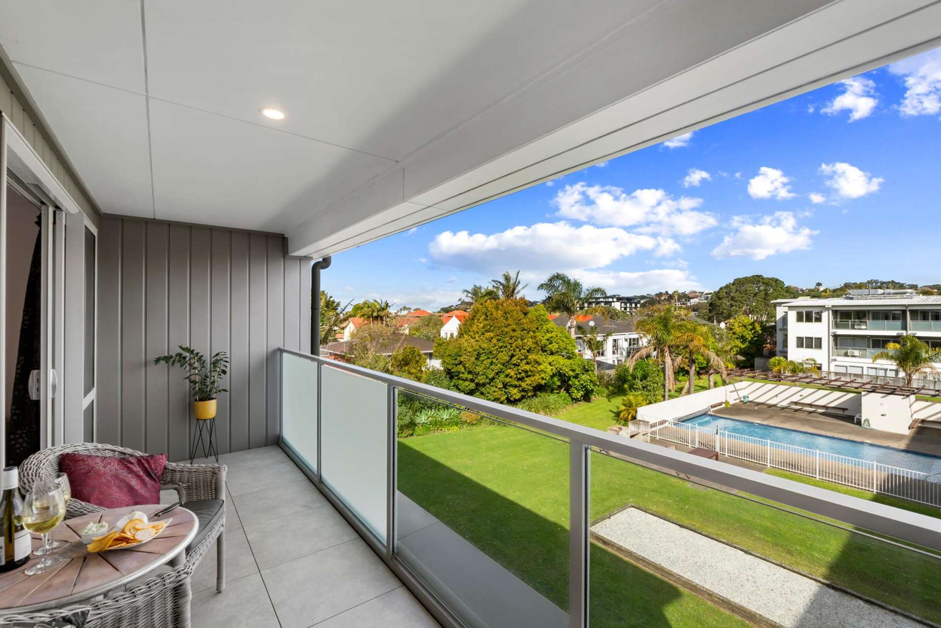 C2/30 Bute Road Browns Bay_0