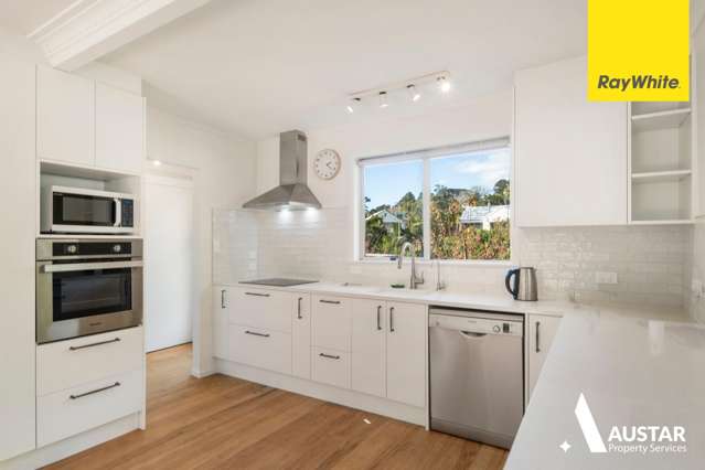 42 Derwent Crescent Titirangi_3