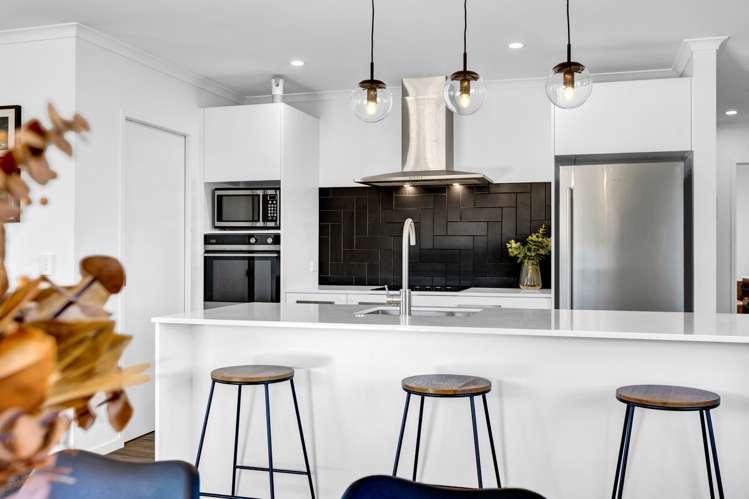 38 County Drive Hawera_2