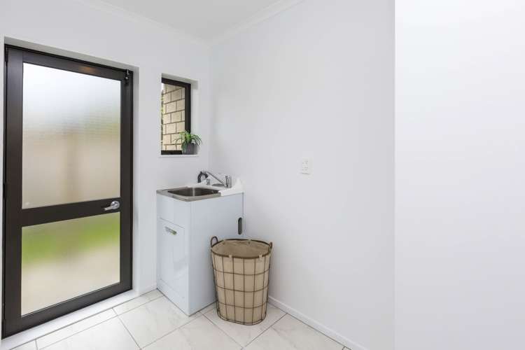 58 King Charles Drive Kingsley Heights_24