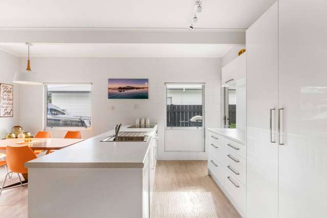 7 Crown Reef Pauanui_2