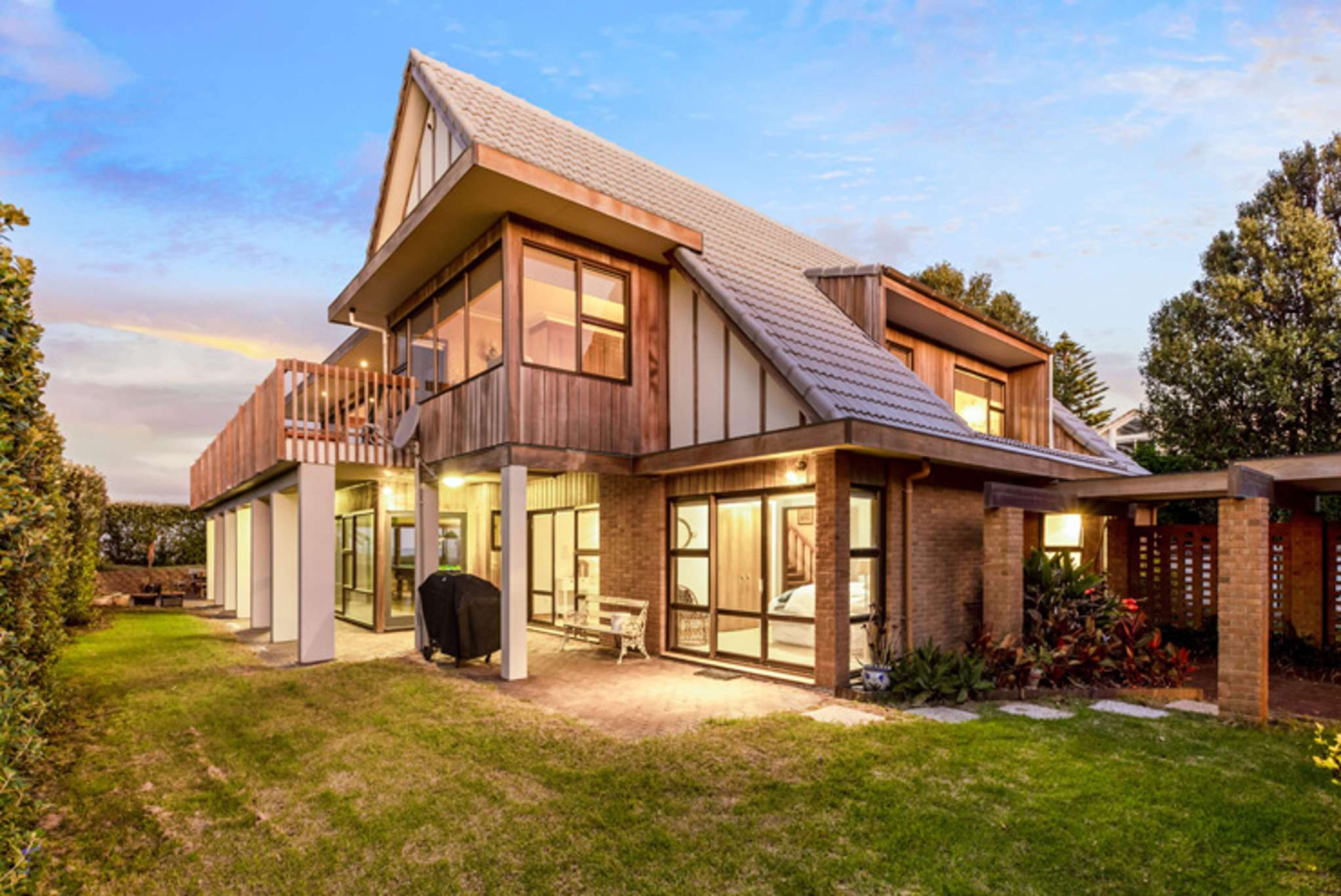 Orewa record-breaker: Last of its kind trophy bach sells for $7.8m