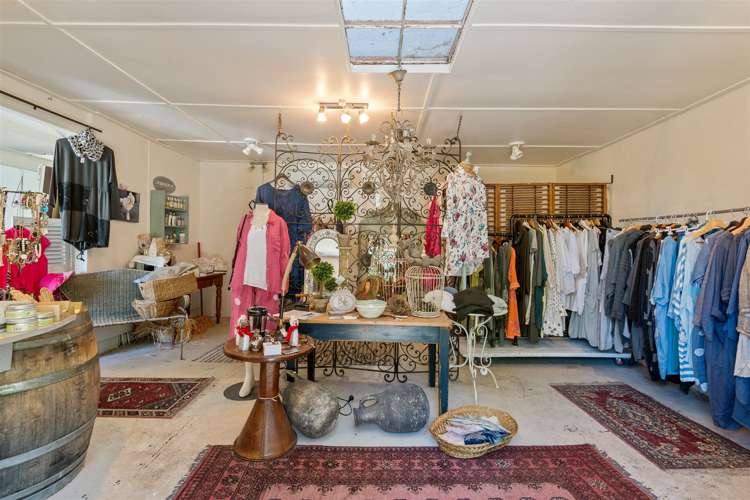 273 Plaskett Road Fernside_14