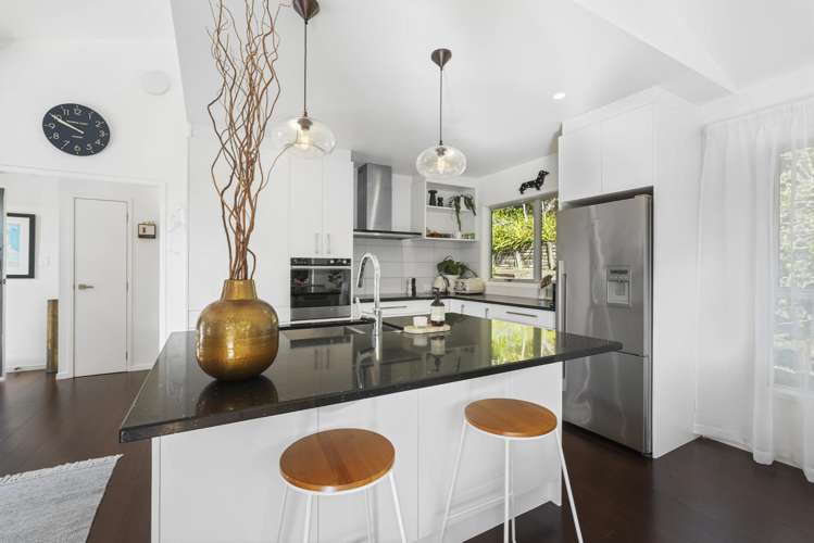 17 Mcclintock Road Massey_8