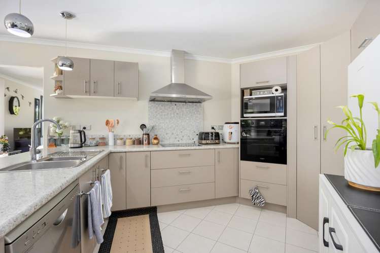 2 Commodore Court Gulf Harbour_12