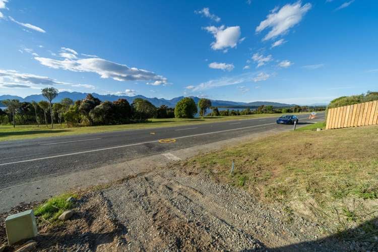 10 Cathedral Drive Manapouri_3